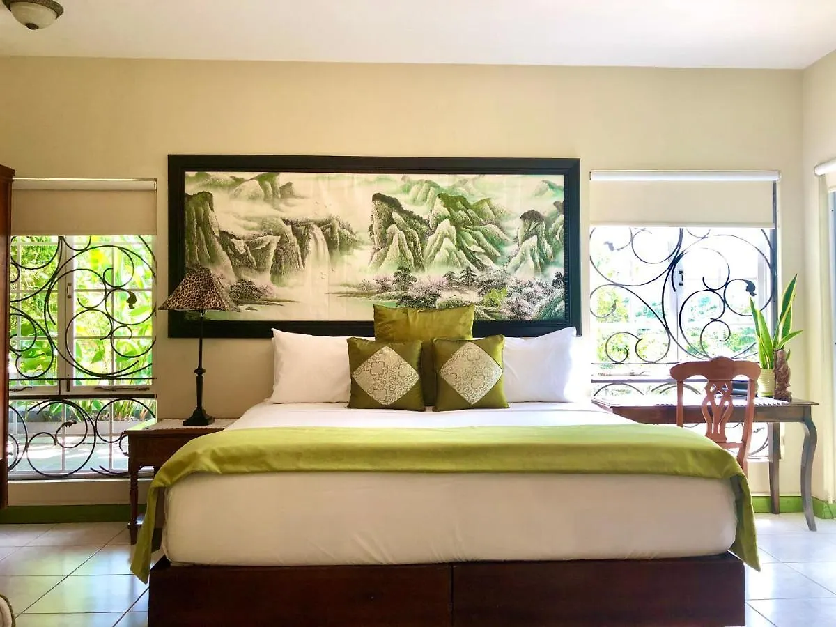 The Blue House Boutique Bed & Breakfast Bed and Breakfast Ocho Rios